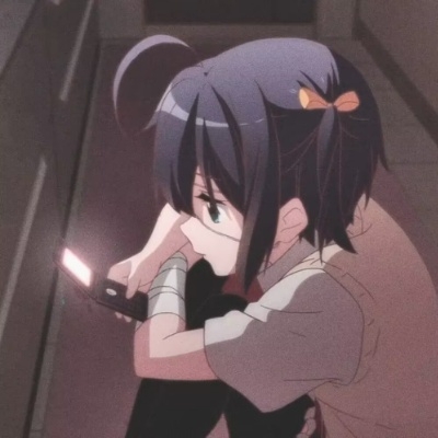 小鸟游六花