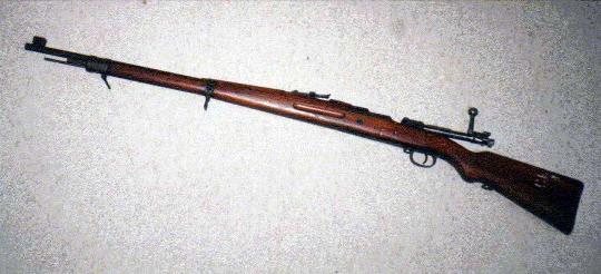 世界战争英雄毛瑟与有坂步枪的武器背景是什么？