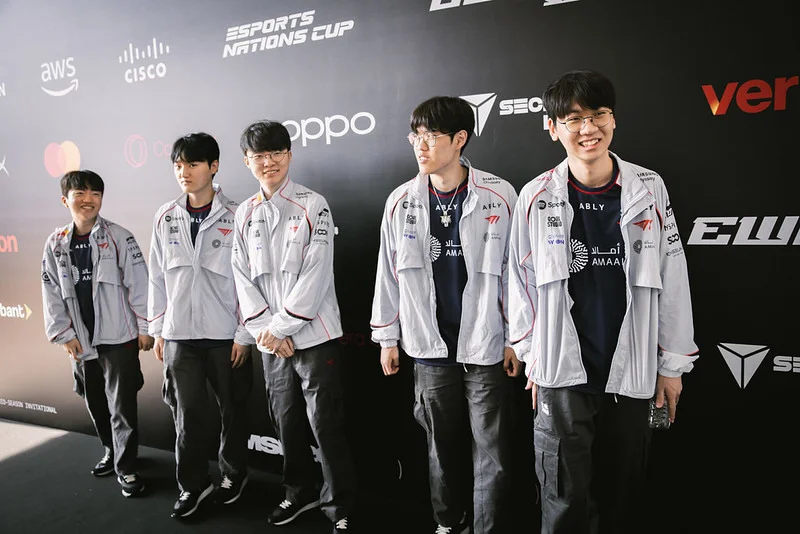 《英雄联盟》季中邀请赛T1全胜晋级正赛、首轮将对决BLG TSW首战碰上LCK第一种子HLE