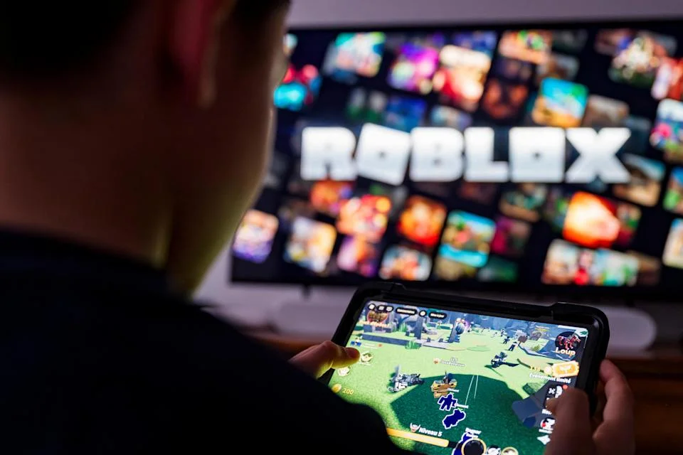 玩游戏加好友竟要人脸辨识！全球热门《Roblox》祭新规：须证明现实认识